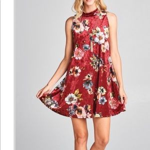 Floral print velvet dress